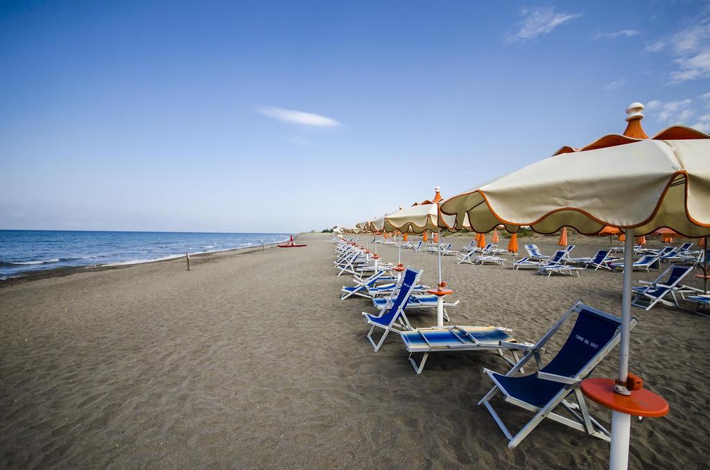 Hotel Torre Del Sole Tarquinia Exterior foto
