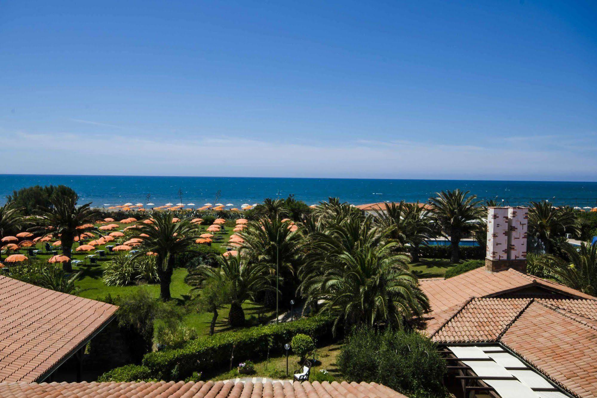 Hotel Torre Del Sole Tarquinia Exterior foto