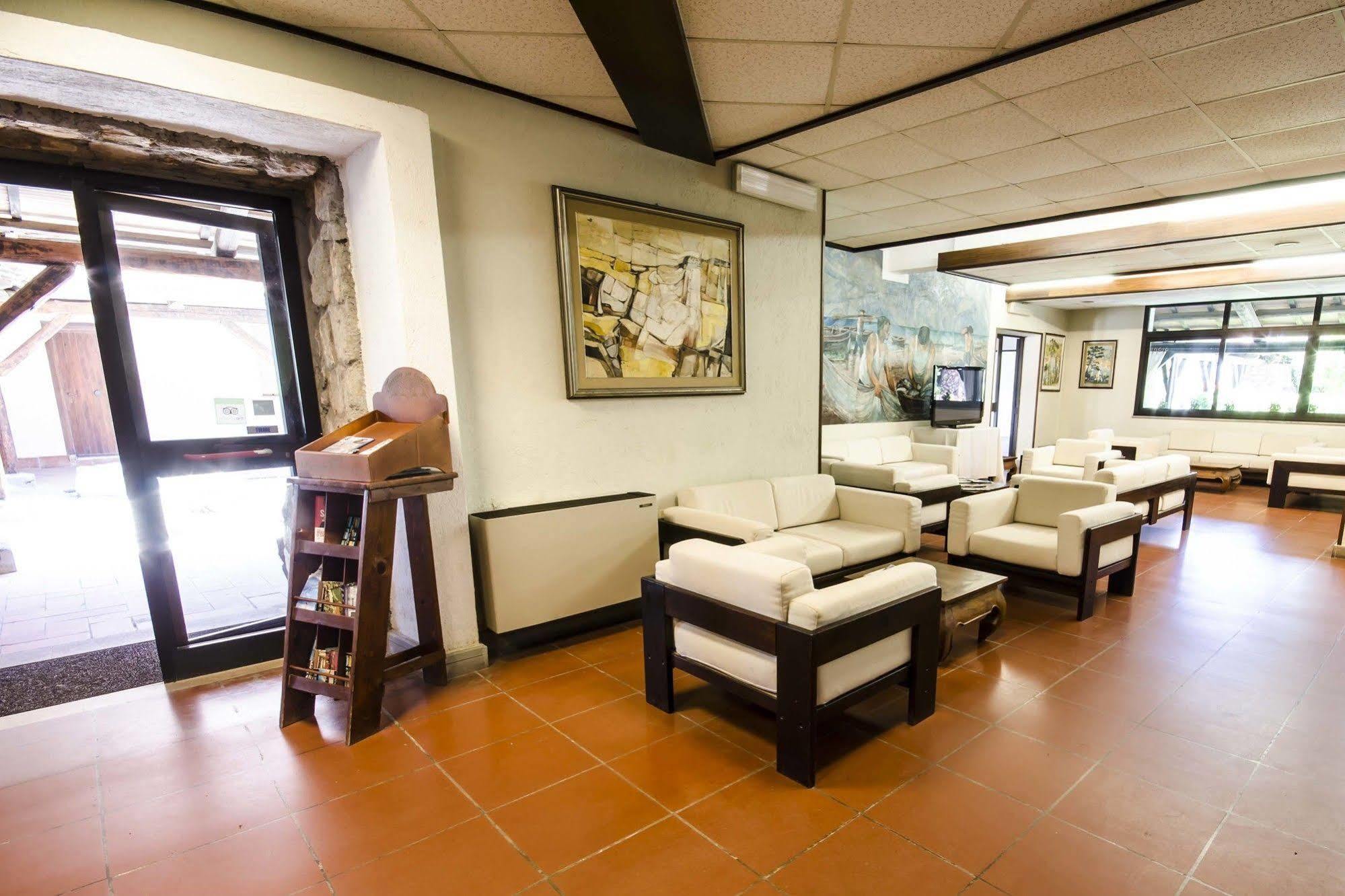 Hotel Torre Del Sole Tarquinia Exterior foto