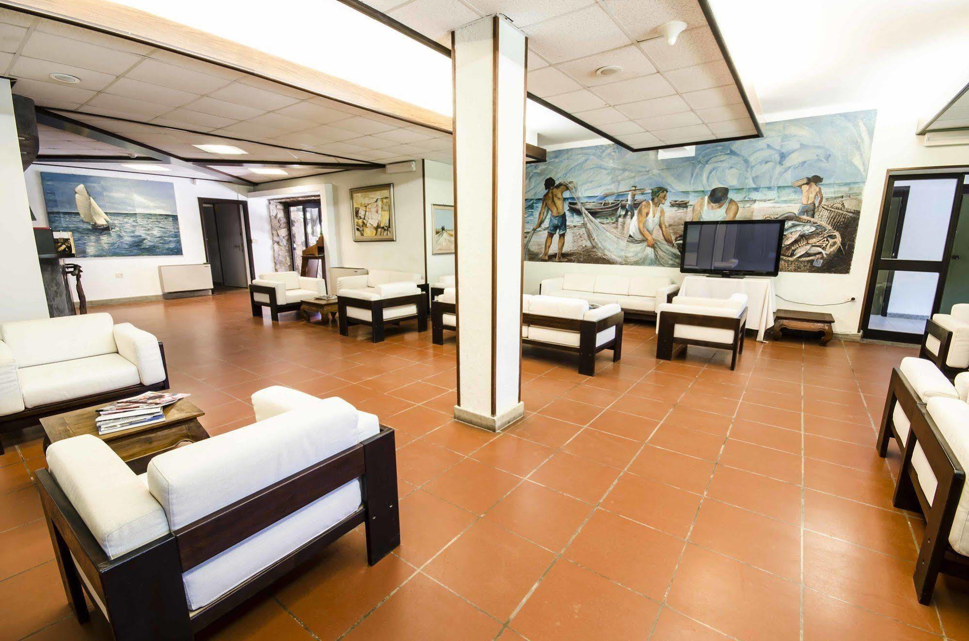 Hotel Torre Del Sole Tarquinia Exterior foto